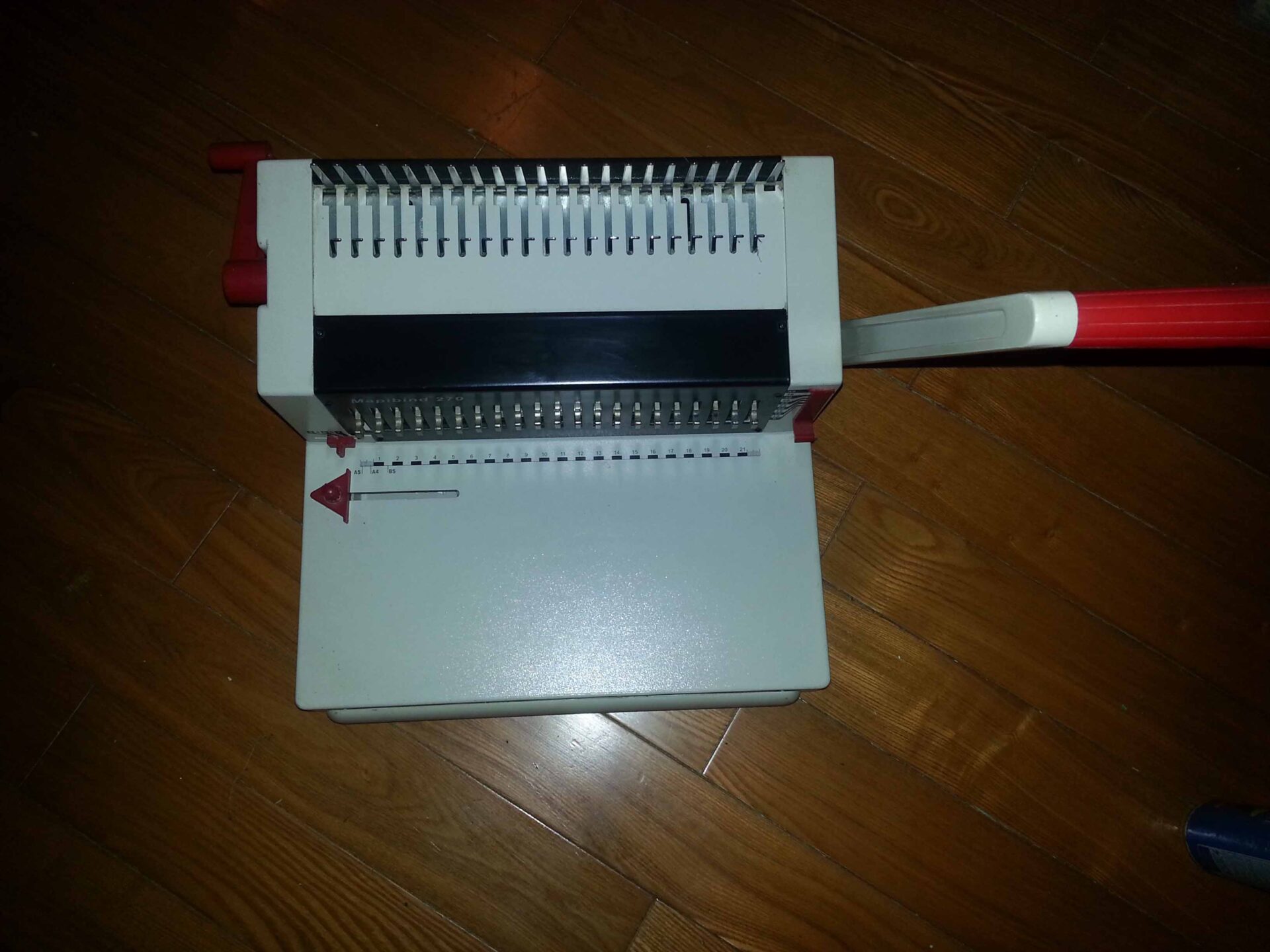 Aparat profesional indosariere cu spire din plastic Mapibind 270